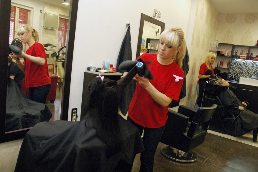 „Vizualne pripreme“ u salonu „Vojkan“