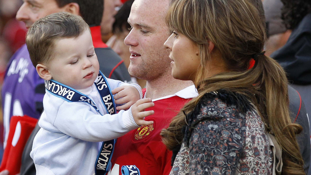 Coleen Rooney rozzłościła swoich fanów śledzących jej poczynania na Twitterze. Prawdziwą nagonkę zgotowali jej fani Manchesteru United, po tym jak pogratulowała ich odwiecznemu rywalowi, Liverpoolowi...