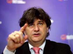 Palikot: Wielki Elektryku porzuć Libertas