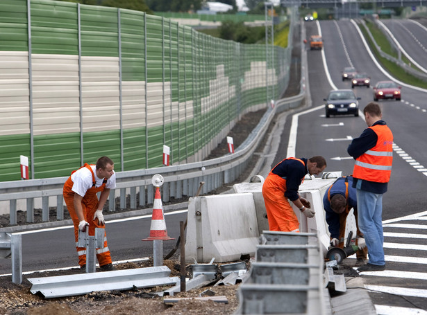 Rząd zbuduje tylko 6 kilometrów autostrad