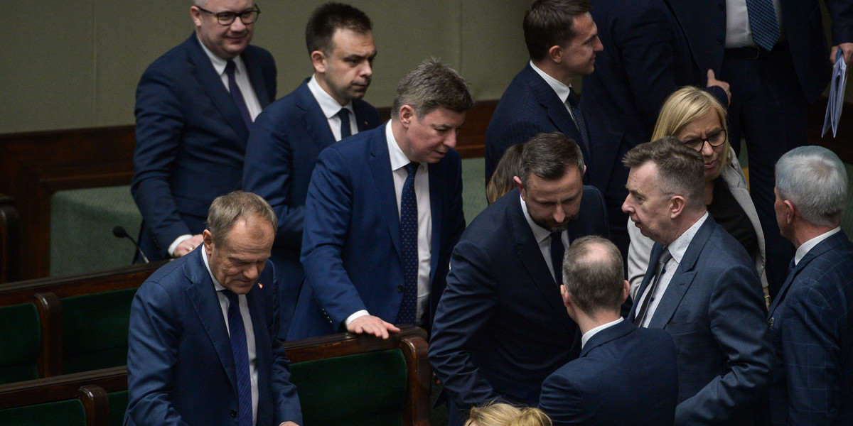 Sejm uchwalił rządowy projekt przedłużający wakacje kredytowe