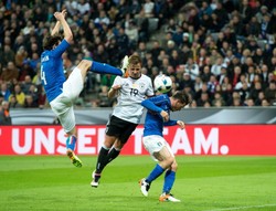 Niemcy spuścili Włochom niezłe lanie. Mistrzowie Świata wygrali 4:1. WIDEO