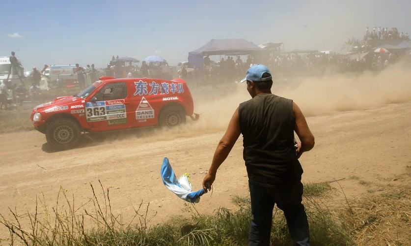 Piekło Rajdu Dakar. Kierowcy i ich maszyny nie mają lekko
