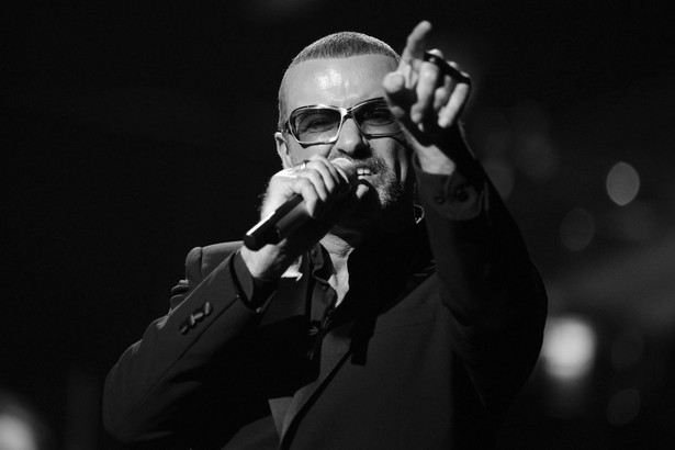 George Micheal spocznie nieopodal matki. Kameralny pogrzeb gwiazdy