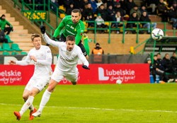 Żubrowski trafił w "okienko". Zabójcza końcówka Górnika [WIDEO]