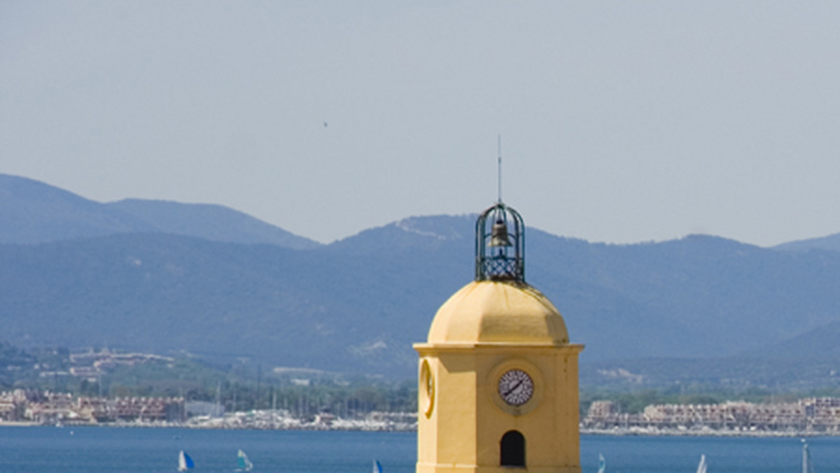 Marseillan nie może się poszczycić gwiazdorską klientelą, wytwornymi kawiarniami ani ekskluzywnymi sklepami odzieżowymi, które charakteryzują jej słynną kuzynkę Marsylię. Ale właśnie z tego powodu jest tak wyjątkowa!