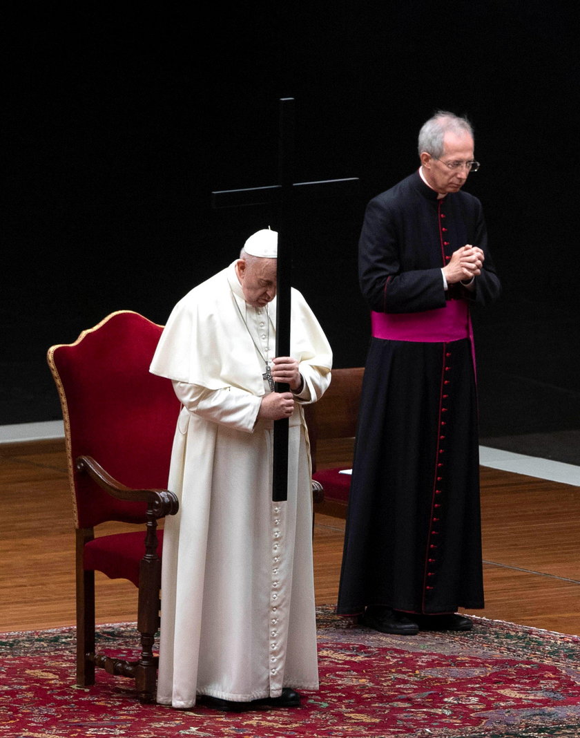 Pope Francis leads the Via Crucis (Way of the Cross) procession during Good Friday celebrations in V