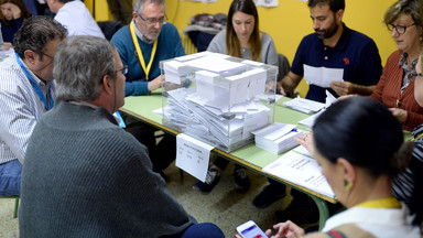 Sondaż: separatyści utrzymają większość w katalońskim parlamencie