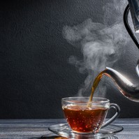 Egy sötét tea, ami nem fekete - itt egy vércukorszint szabályzó természetes ital