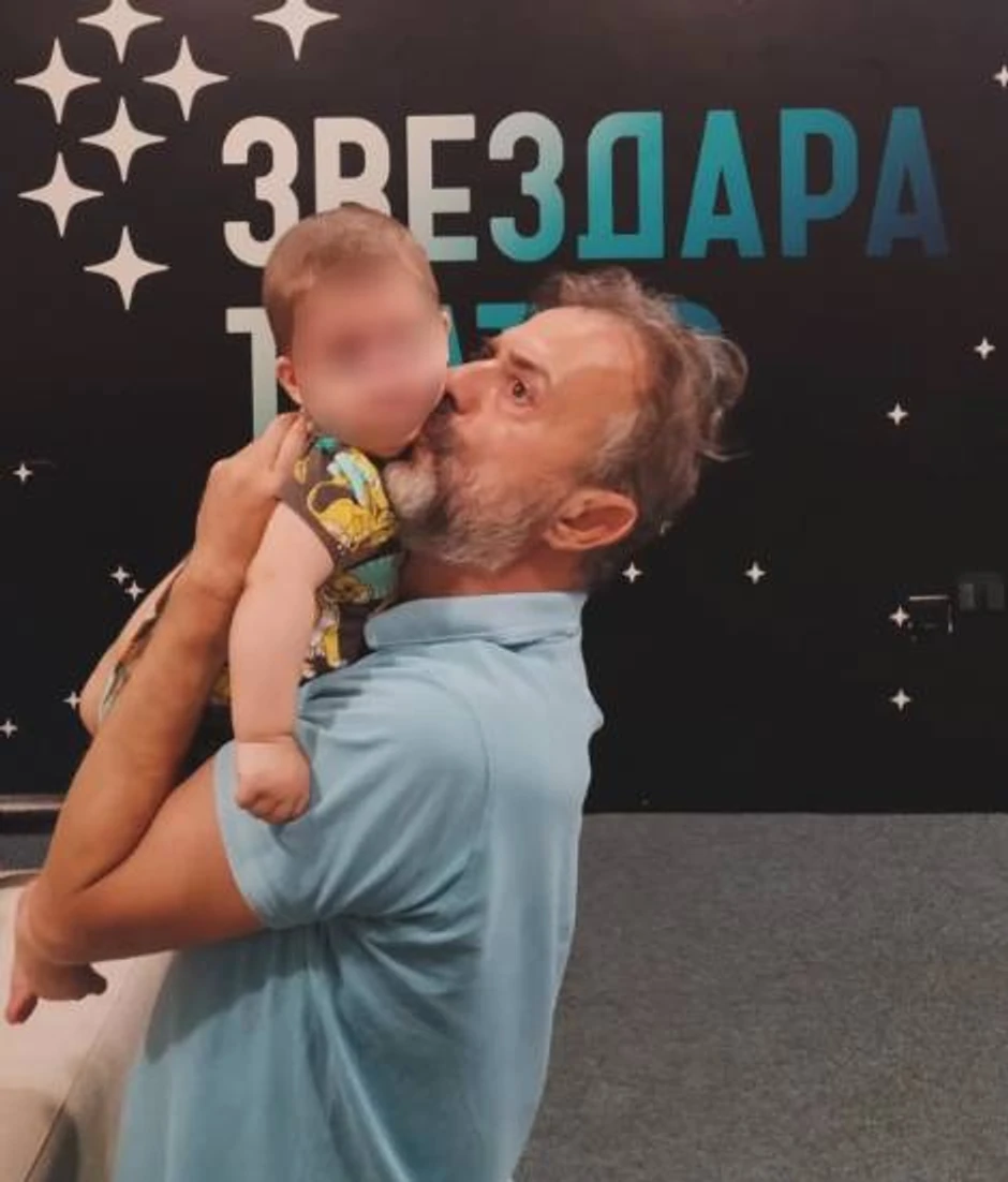 Iskra Brajović odvela sina u pozorište