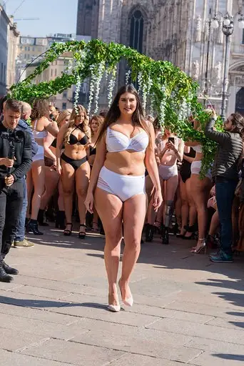 Body Positive Catwalk w Mediolanie