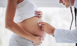 Wchłonięty bliźniak - jak dochodzi do wchłonięcia? Przypadki fetus in fetu i zagrożenia