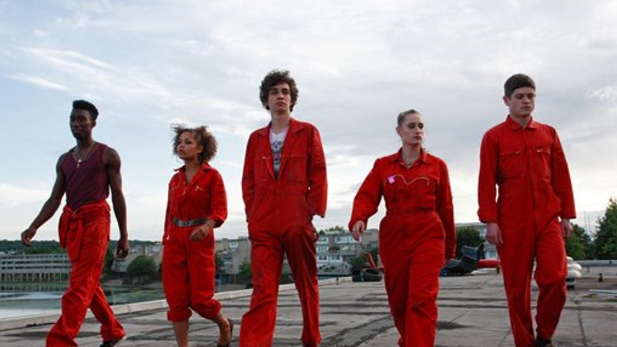 Uhonorowany nagrodą BAFTA serial "Misfits" o zbuntowanych nastolatkach obdarzonych supermocami można obejrzeć na OnetVOD.