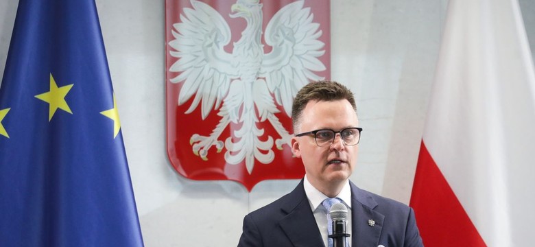 Hołownia tłumaczy się ze zdjęć w Watykanie. "Nie zrobiłem żadnego selfie"