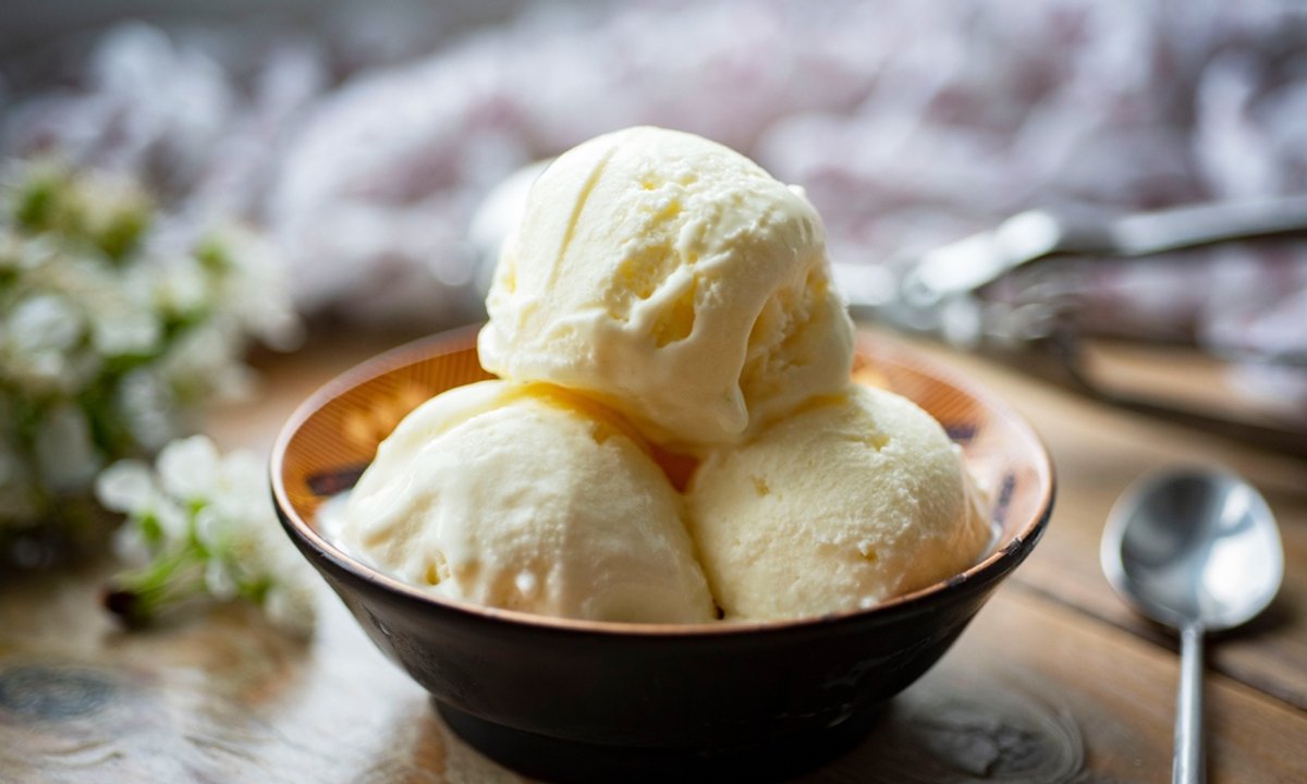 Nowy kulinarny trend, który pokochali Polacy. Wszyscy oszaleli na punkcie tych lodów