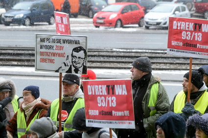 Ważne dni dla frankowiczów. KNF chce przełomu, a frank wszedł na kolejkę górską