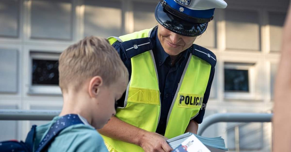  Burza w sieci po nowej akcji drogówki. Dobrze, że nie kazaliście jeszcze klękać