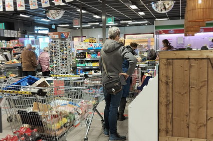 Decyzja Netto uruchomi lawinę? Kolejne sieci też mogą skrócić godziny otwarcia sklepów