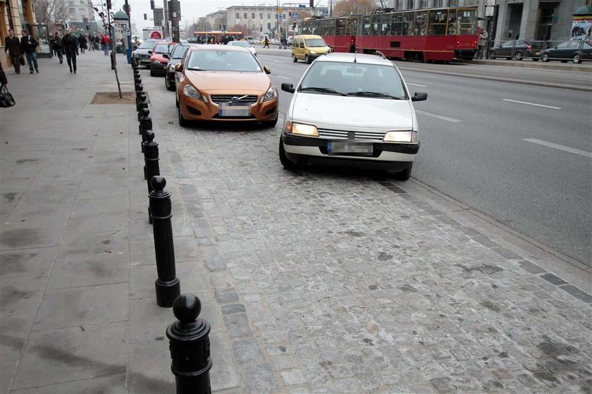 Z centrum miasta znikają parkingi