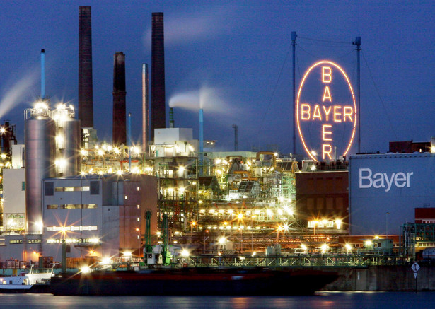 Bayer, niemiecki koncern działający w branży farmaceutycznej (producent m.in. aspiryny) i chemicznej, pierwszą ofertę przejęcia Monsanto złożył w maju.