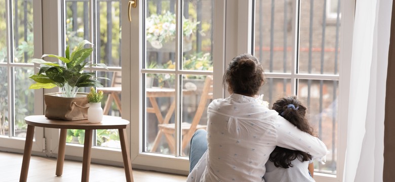 Poznaj korzyści z praktykowania wdzięczności z dzieckiem