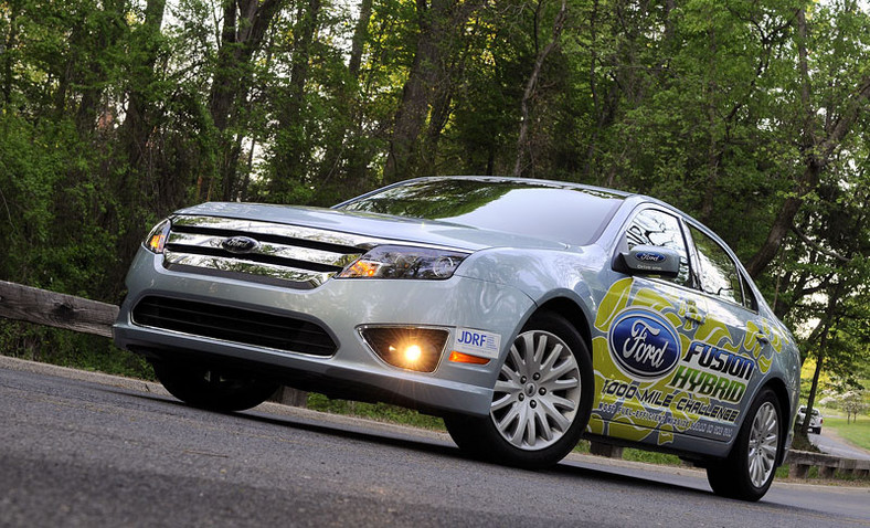 Ford Fusion Hybrid – hybrydowy sedan o rekordowym zasięgu