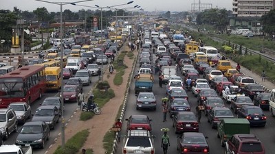 FCT residents calls for govt to weed out unregistered transporters, regulate transport system (REUTERS/Akintunde Akinleye)