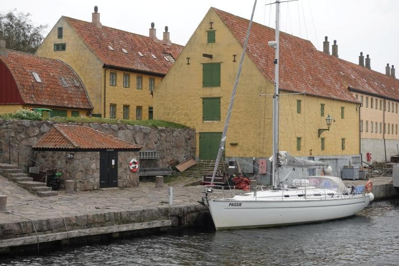 Port na duńskiej wyspie Christianso. Czy to tam cumowała "Andromeda"?