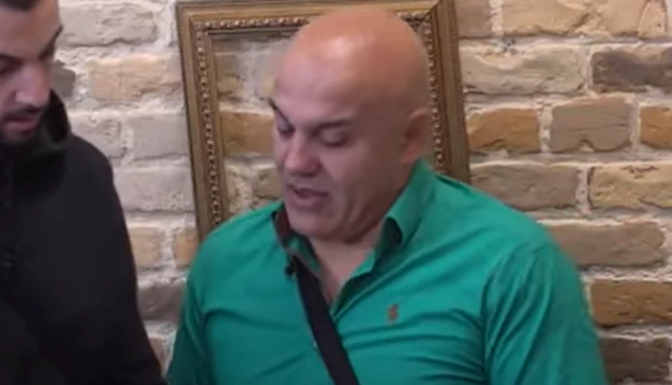 Baki B3 grca u suzama