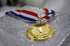 Mistrz olimpijski chce zapisać złoty medal w testamencie złodziejowi