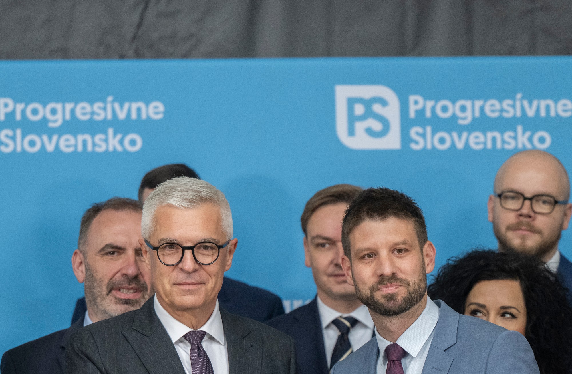 Zľava bývalý minister zahraničných vecí a neúspešný prezidentský kandidát Ivan Korčok a líder Progresívneho Slovenska (PS) Michal Šimečka.