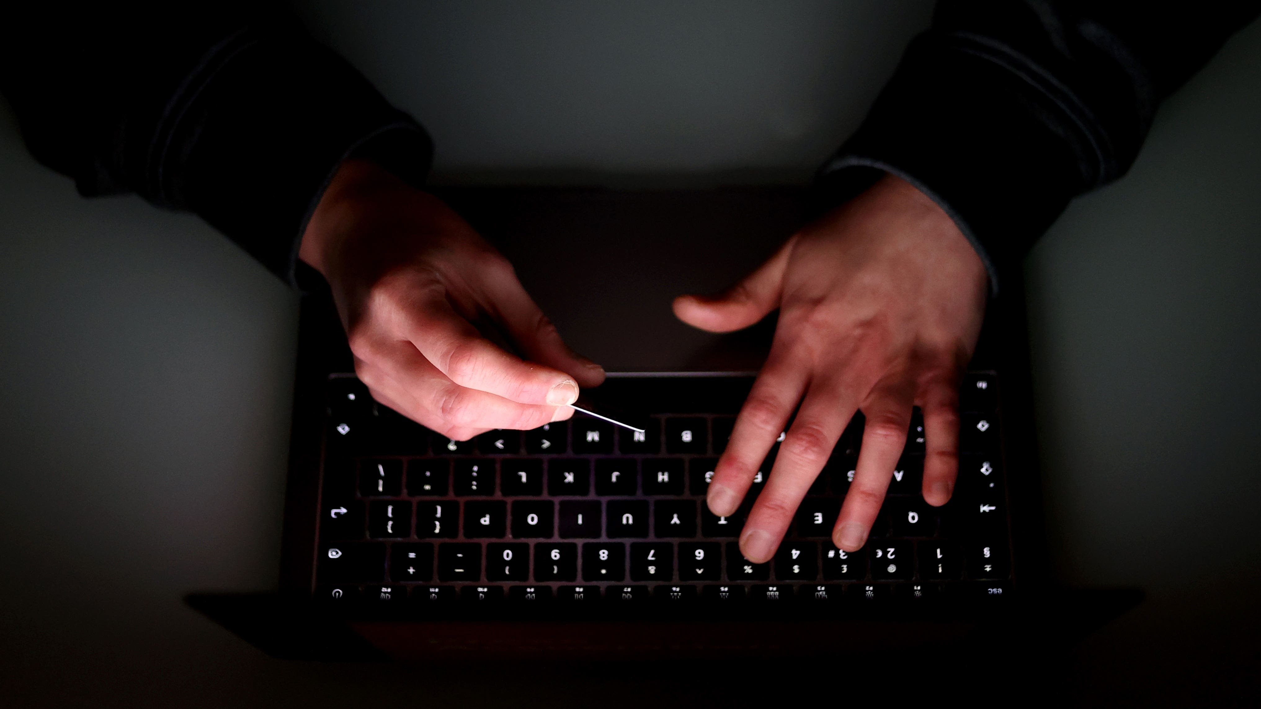 Reeves raises online gaming tax to 40%: British gambling stocks plunge