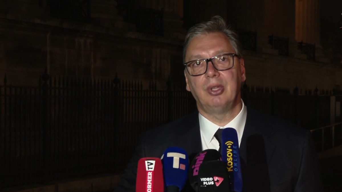 Vučić u Parizu 