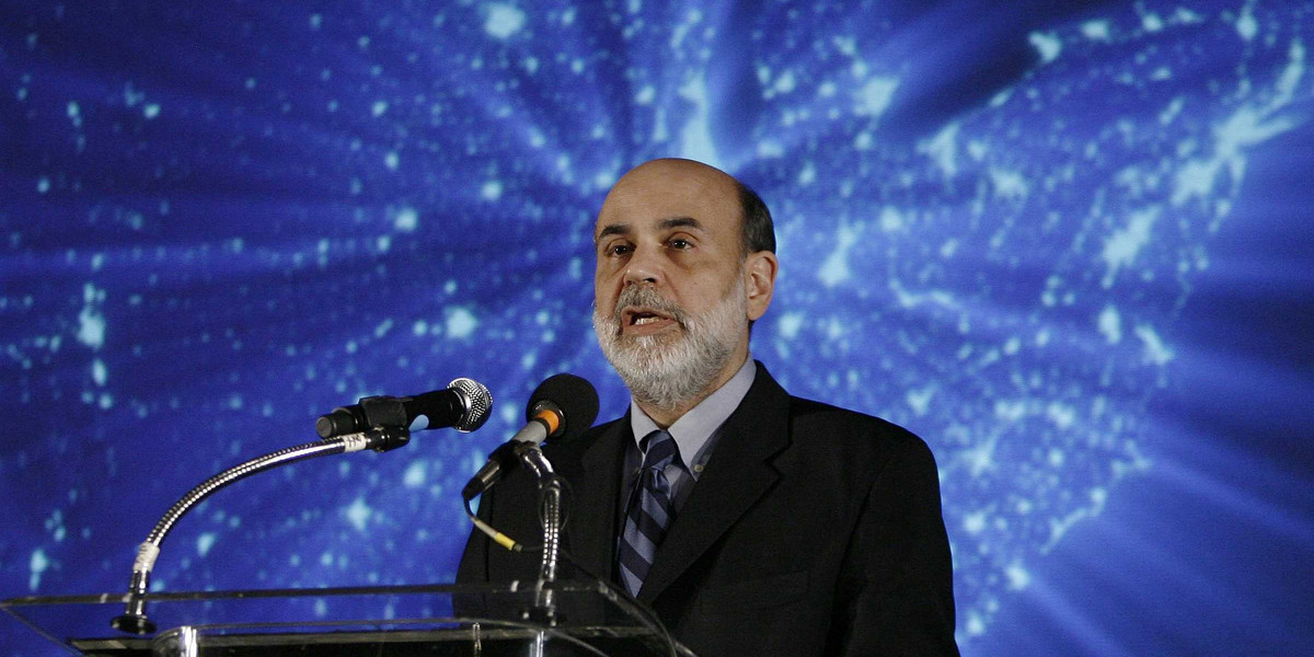 U.S. Federal Reserve Chairman Ben Bernanke speaks in front of a map of the United States at the Institute for a competitive workforce summit in Washington, September 24, 2007. 