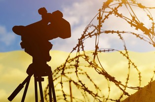 Co najmniej 67 dziennikarzy zginęło na świecie w 2022 roku