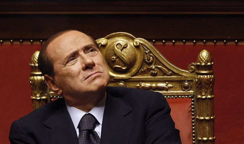 Berlusconi odchodzi, bo...