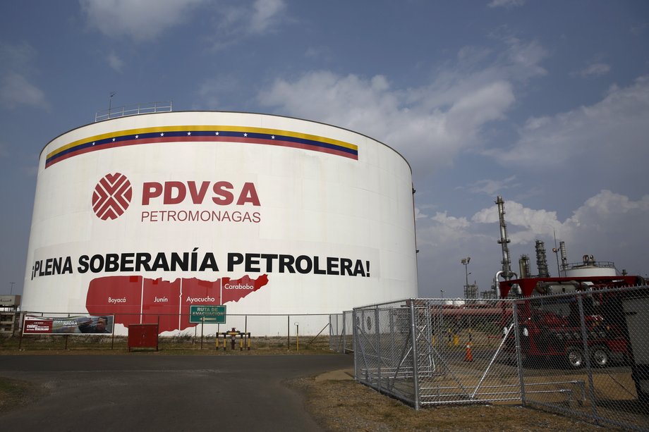 An oil tank is seen at PDVSA's Jose Antonio Anzoategui industrial complex in the state of Anzoategui, April 15, 2015.