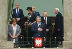Komorowski nie skomentował wystąpienia Dudy. 'Chciałbym uszanować ten dzień'