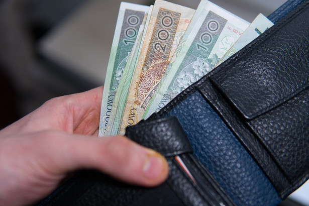 20 i 25 września to kolejne terminy wypłacania przez KRUS i ZUS czternastej emerytury