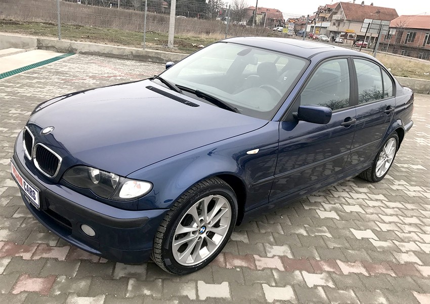 BMW320