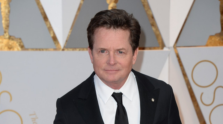 Michael J. Fox megmutatta az új családtagot /Fotó: Northfoto