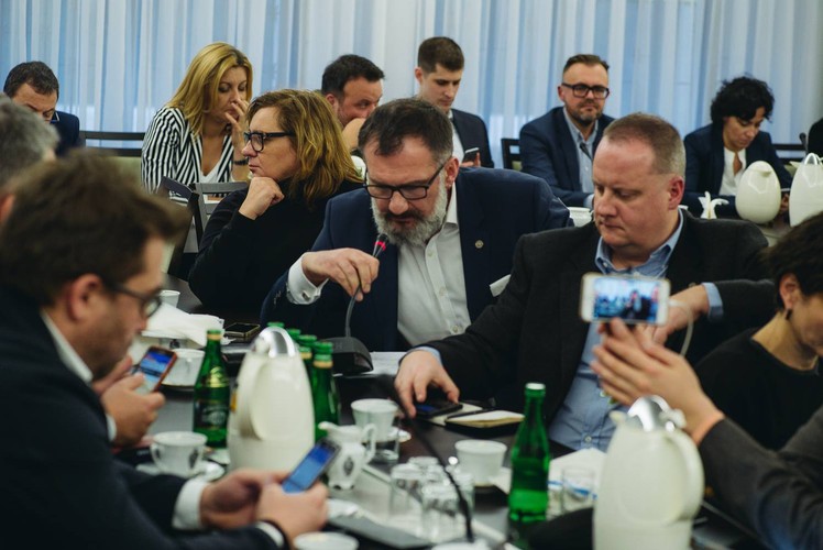 fot. Maksymilian Rigamonti

Według zarządzenia marszałka Sejmu do wtorku do godz. 10 dziennikarze nie mogą wchodzić do Sejmu. 