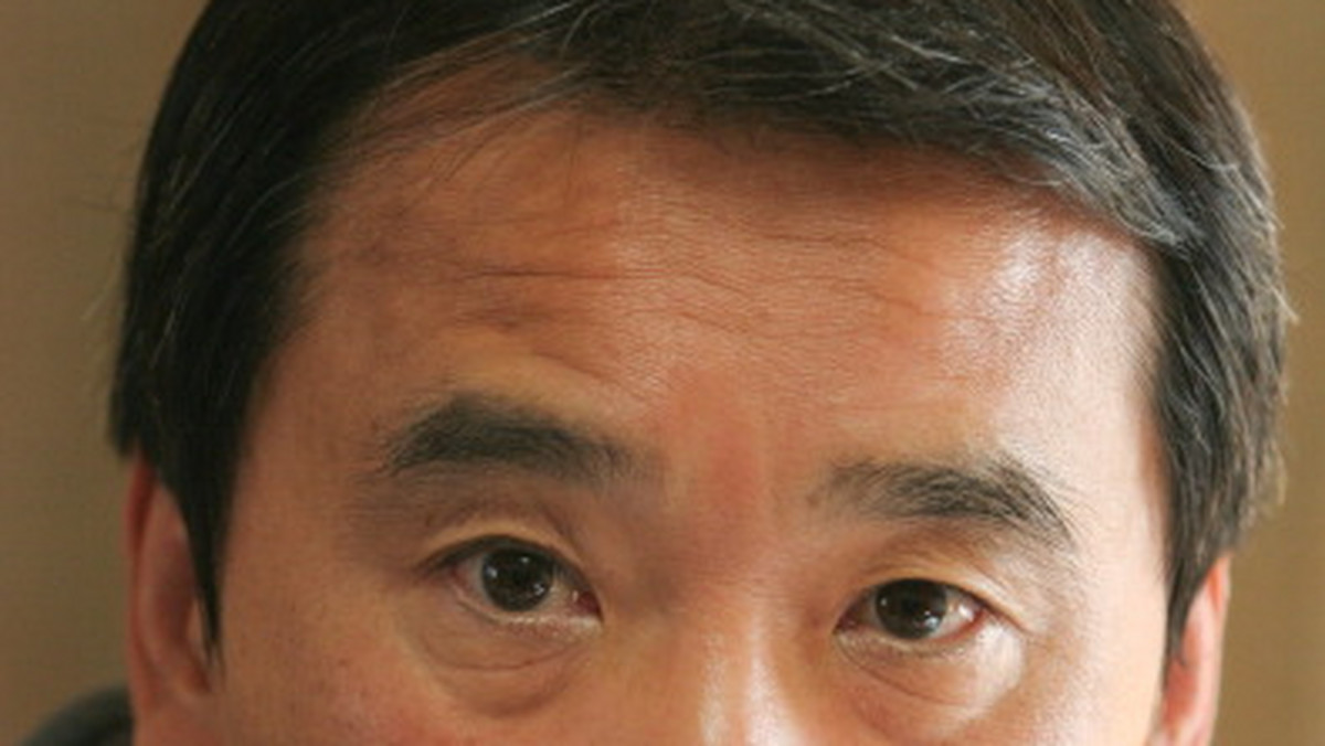 Japoński wydawca Harukiego Murakamiego zapowiedział, że nowa, oczekiwana od trzech lat powieść pisarza ukaże się już w kwietniu 2013 roku. Szczegóły są jak na razie okryte tajemnicą.