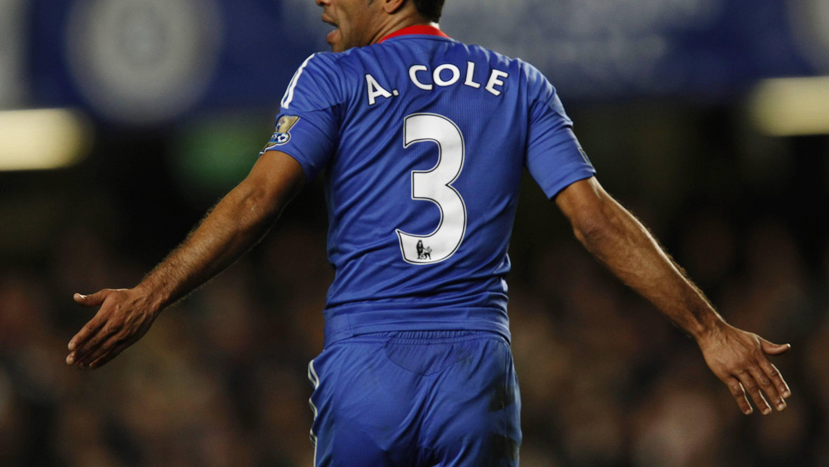 Lewy obrońca Chelsea, Ashley Cole, został uznany przez kibiców angielskim piłkarzem roku. 30-latek opuścił w zeszłym roku zaledwie trzy mecze w reprezentacji Anglii.
