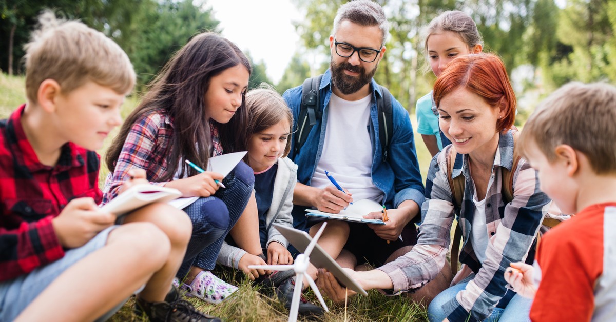 Rozliczenie godzin ponadwymiarowych nauczycieli: nowela nakazuje wypłatę wyrównań do 6 lutego