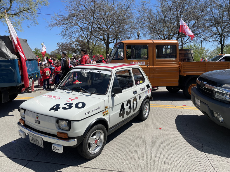 Auta PRL w Chicago na paradzie