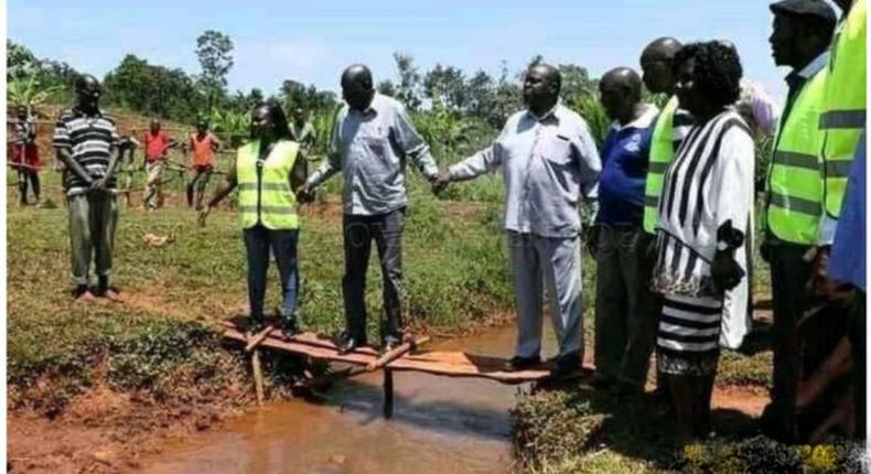 Photo of officials commissioning a tiny footbridge goes viral