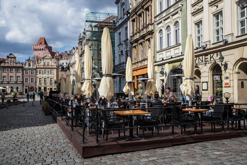 Ruszył sezon na ogródki gastronomiczne w Poznaniu