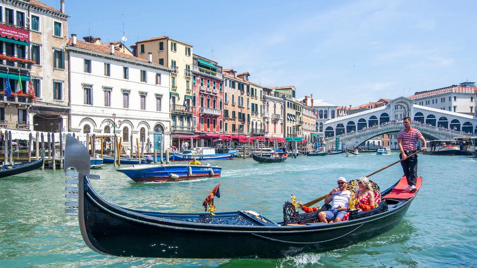 Turyści w Wenecji (zdjęcie ilustracyjne)