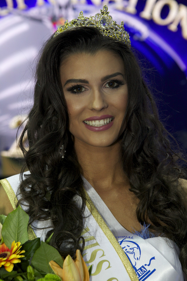 Asha Bhat z Indii została Miss Supranational 2014!